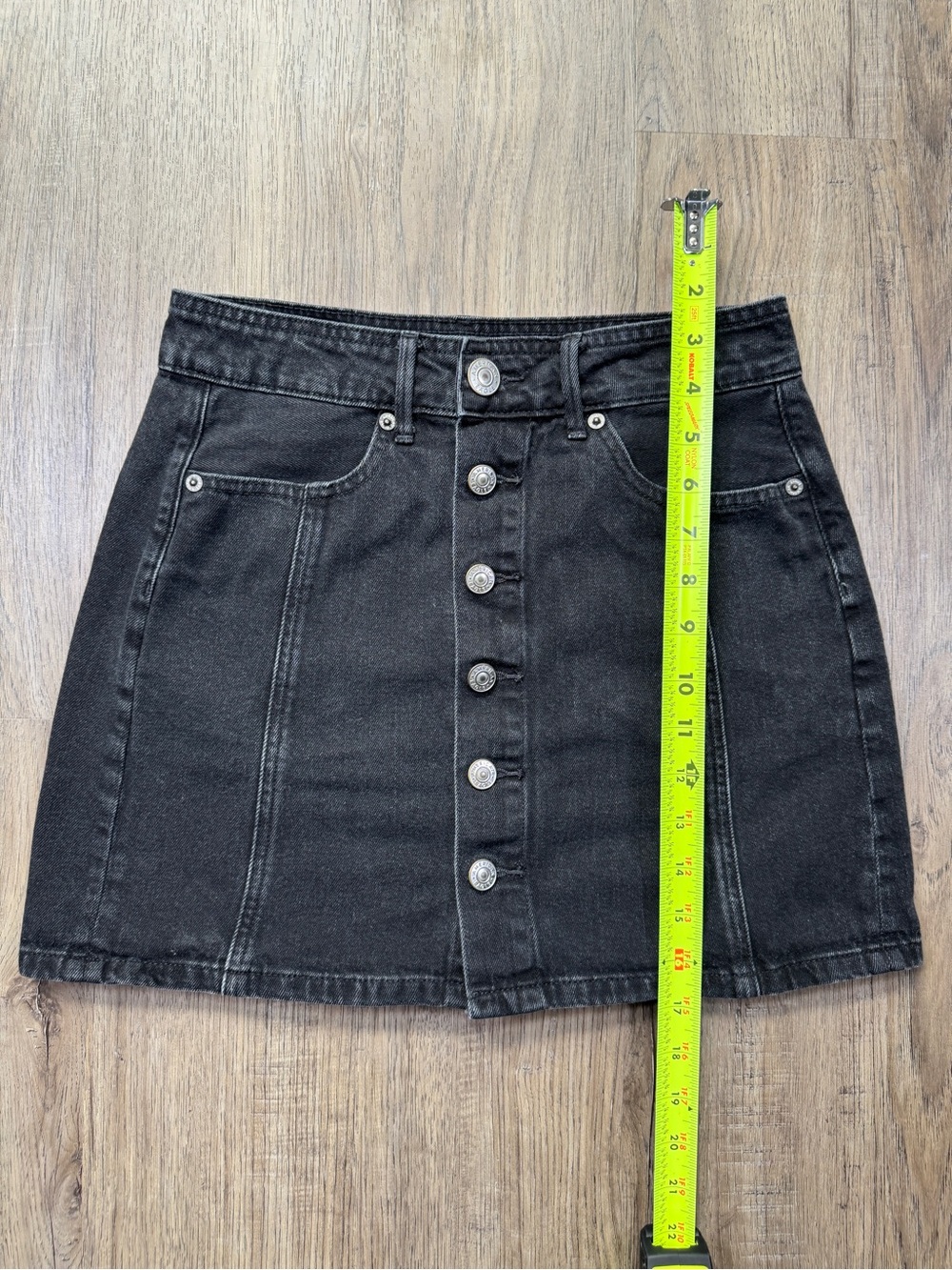 American Eagle Hi-Rise A-Line Black Denim Button Front Mini Skirt Size 0 - Picture 4 of 13